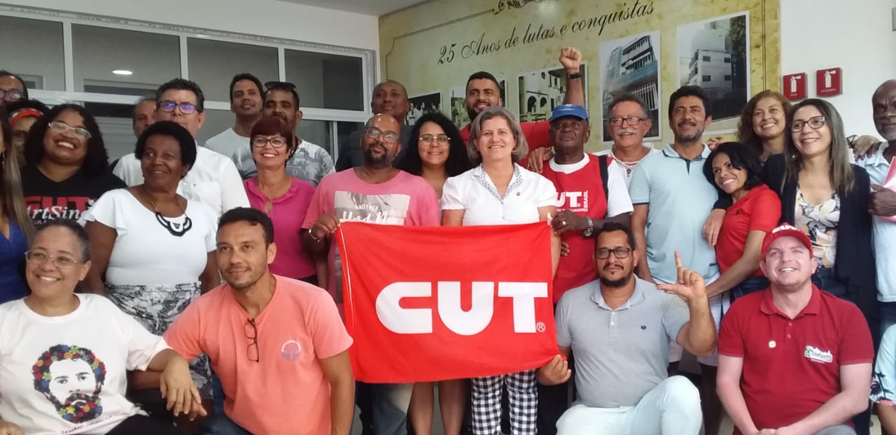 Sinttel participa de cerimônia de posse da nova diretoria da CUT Bahia 